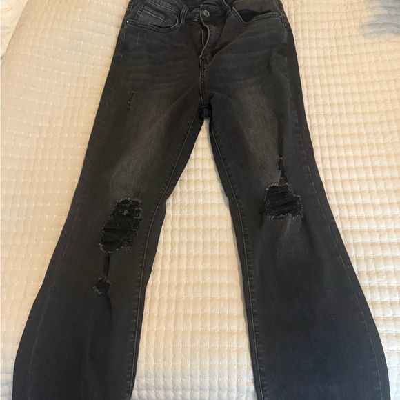 Edgy Charcoal Distressed Women's Cropped Jeans - Picture 3 of 3
